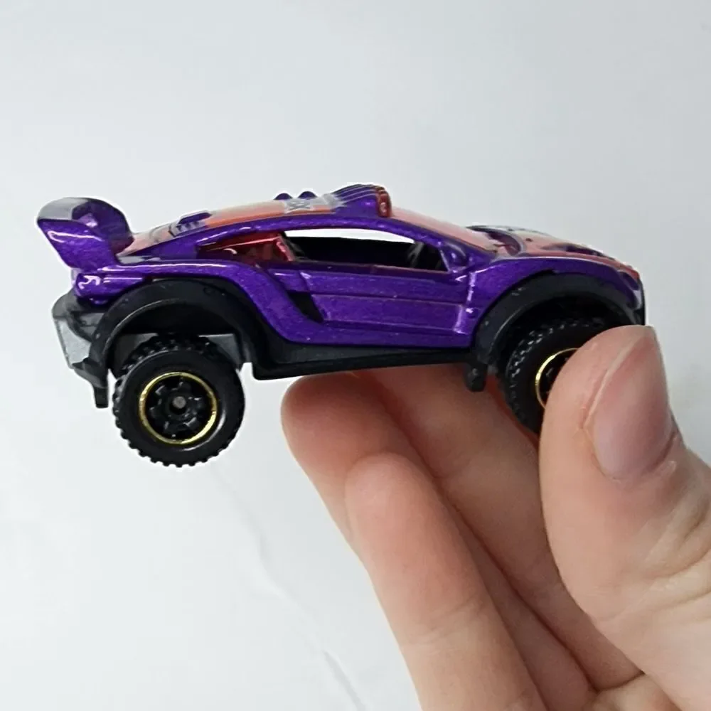 2012 Matchbox Terrain Trouncer Purple MB833 W4884